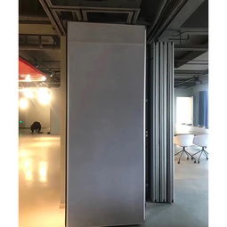 深圳定制屏风隔断 为会议室与卫生间打造灵活空间